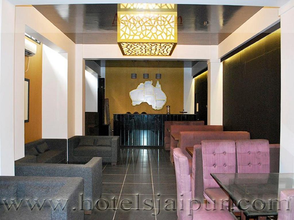 The Saneer Jaipur Hotel Exterior photo